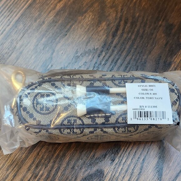 New Tory Burch golf ball and tee set - Picture 3 of 5